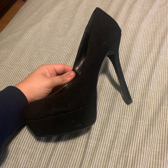 Steve Madden Suede Pumps - Picture 7 of 8